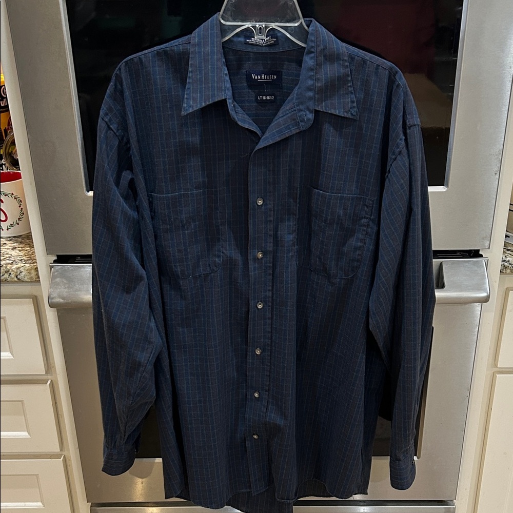 Van Heusen Men's Navy Plaid LT Shirt